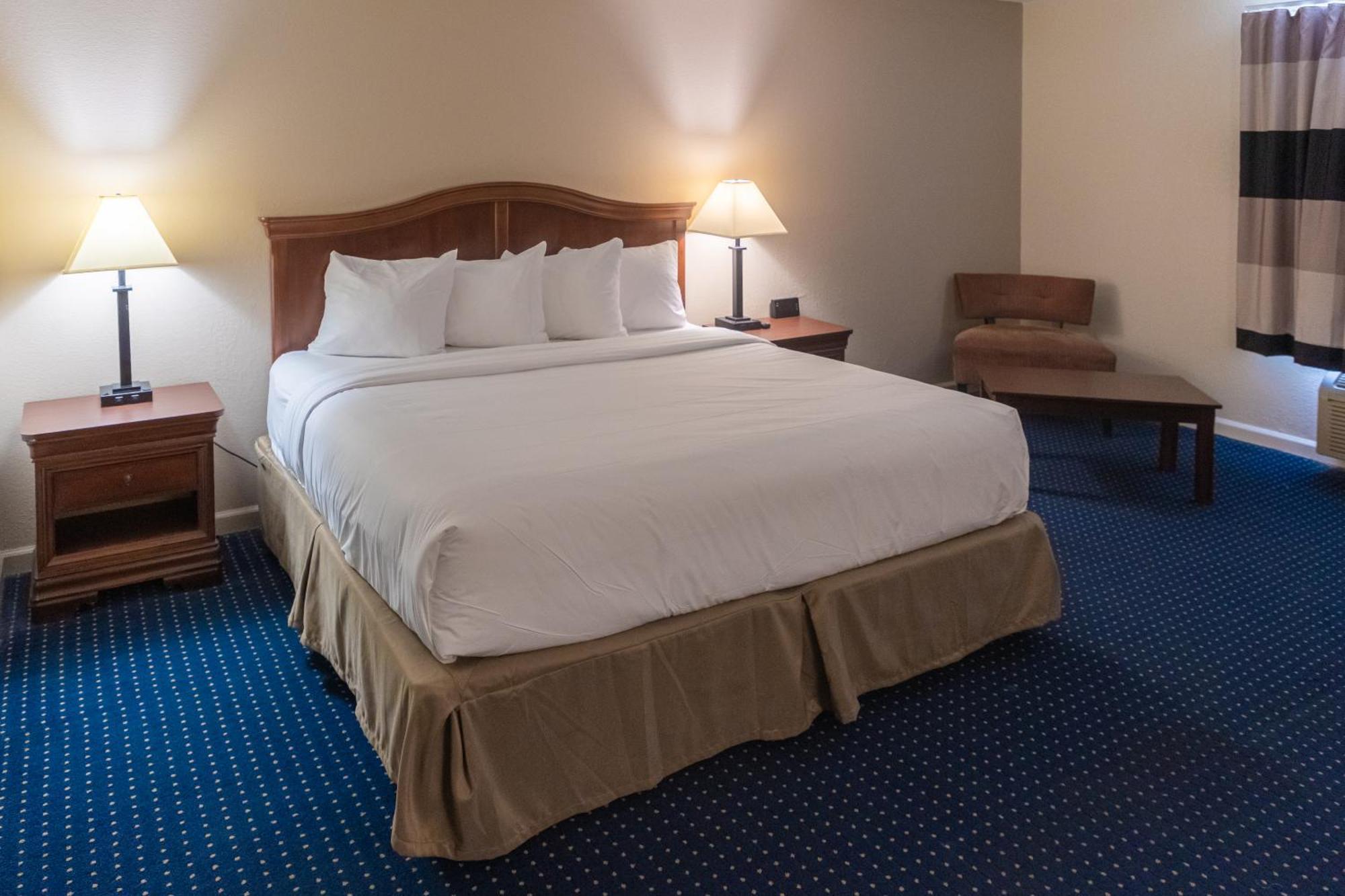 פולר Cottonwood Suites Savannah Hotel & Conference Center מראה חיצוני תמונה