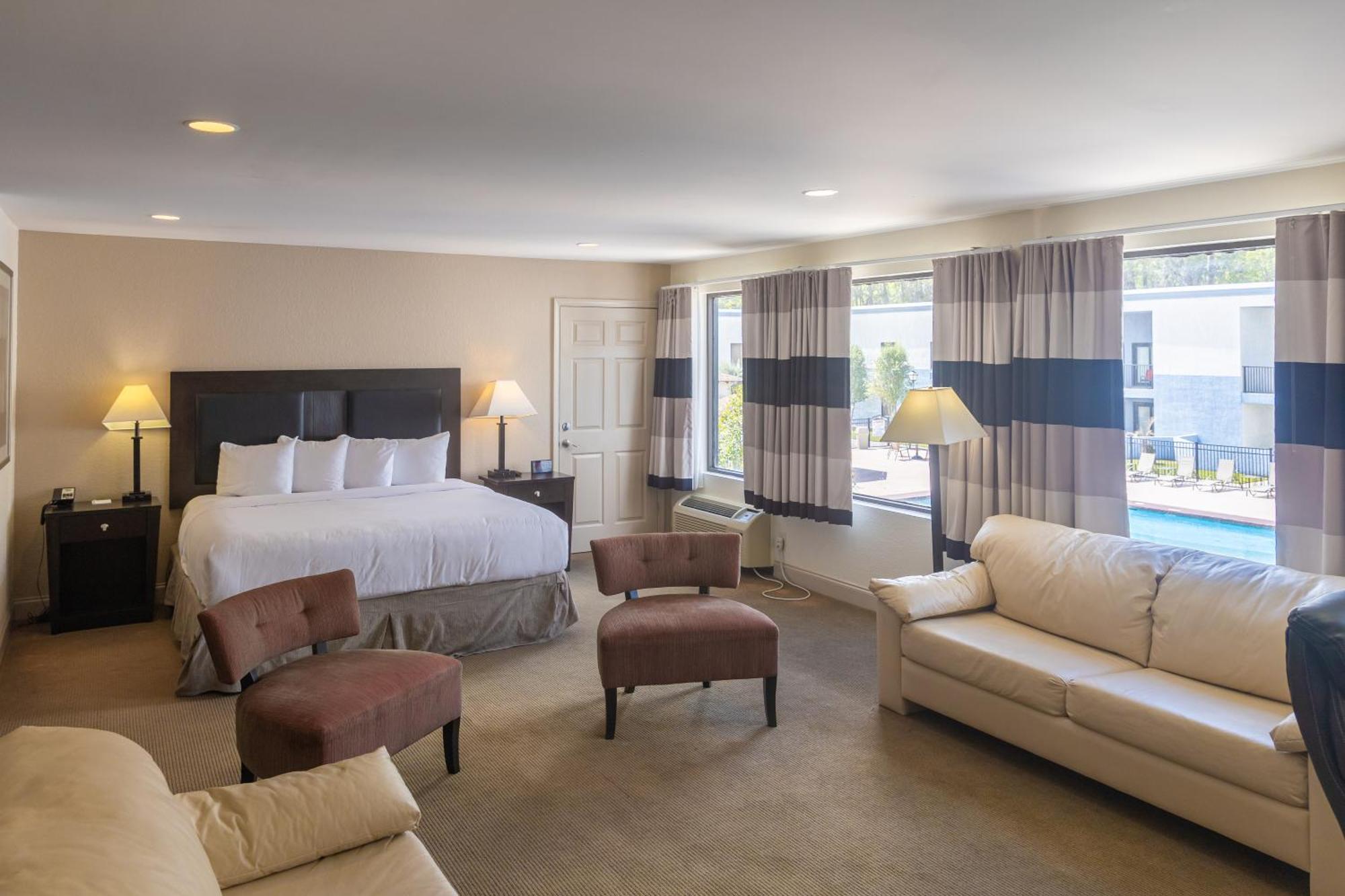 פולר Cottonwood Suites Savannah Hotel & Conference Center מראה חיצוני תמונה